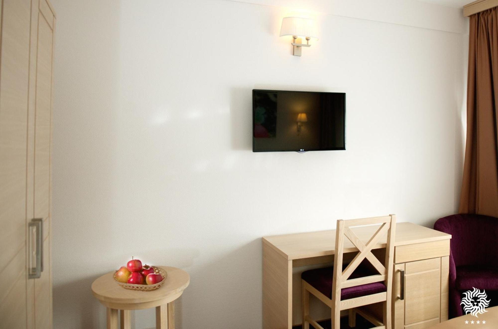 Hotel Leon & Spa Arad Dış mekan fotoğraf